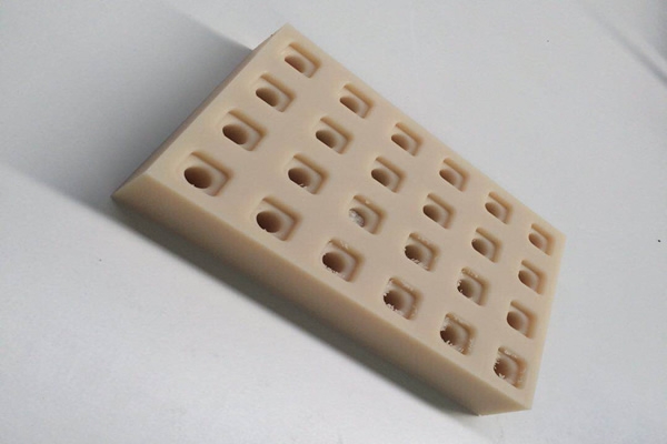 尼龙加工件
